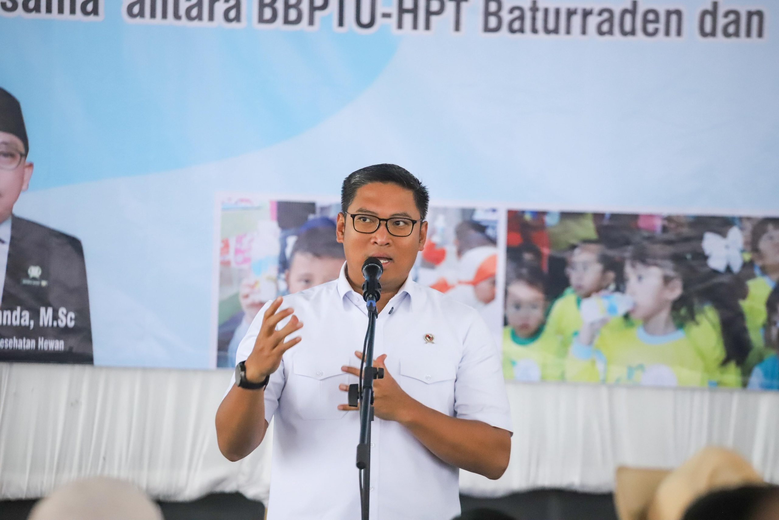 Wamentan Dorong Ekosistem Pembibitan Ternak Unggul 5 WhatsApp Image 2025 08 08 at 10.55.01 scaled