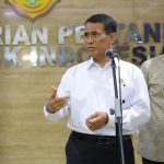 Pemerintah Dorong BUMN Perkuat Industri Pembibitan dan Pakan