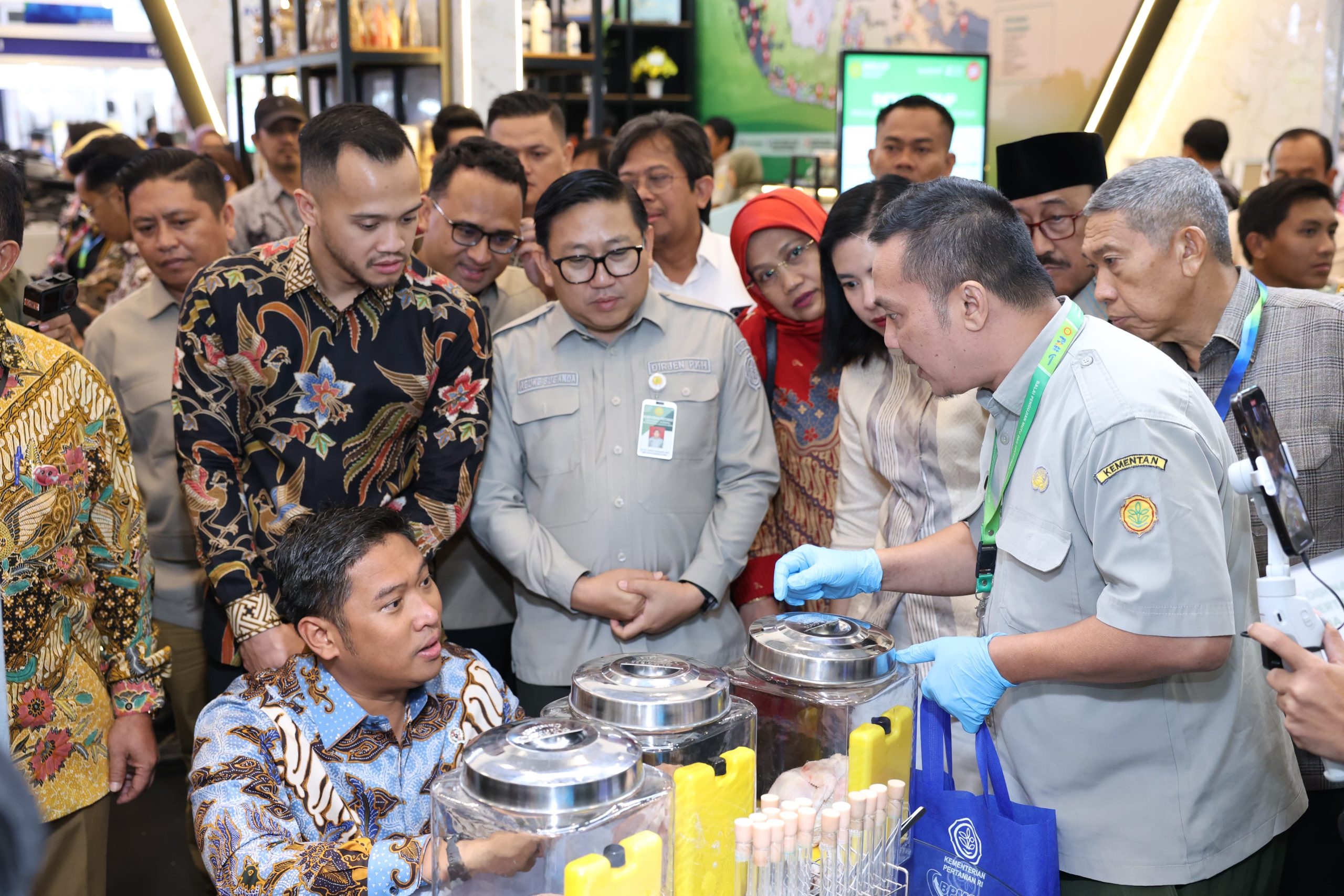 Kolaborasi Lintas Sektor Warnai Nusantara Livestock & Poultry Expo 2025 6 becda3f1 2520 44ee 8a69 b5f9b23c74b2 scaled