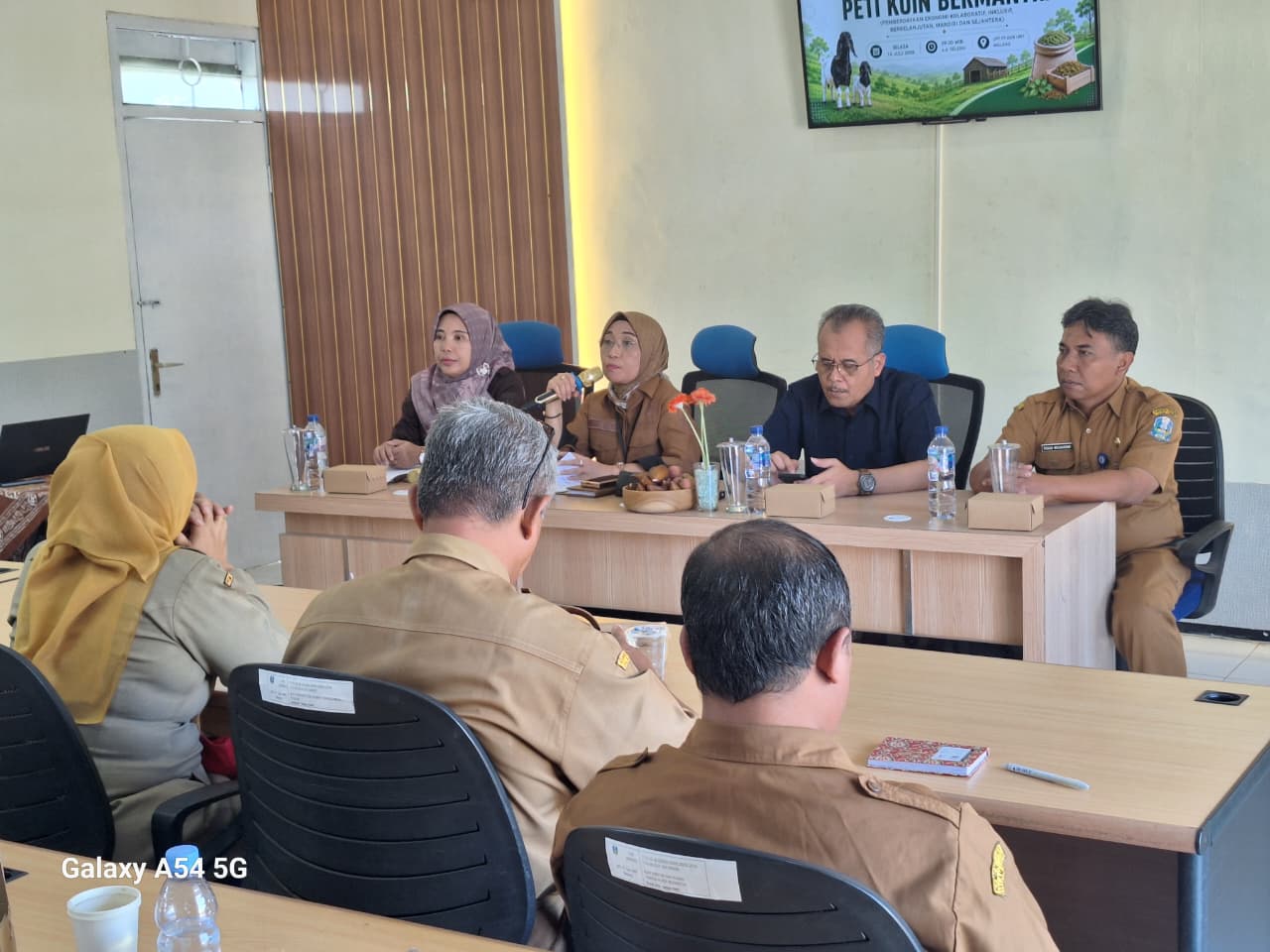 Peti Koin Bermatra untuk Kelompok Ternak Kambing Jatim 5 WhatsApp Image 2026 07 14 at 11.14.14